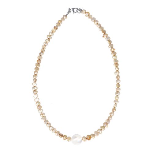 Potátó, színezett, sárgás drapp színű tenyésztett gyöngy nyaklánc, kerek gyöngyházzal 