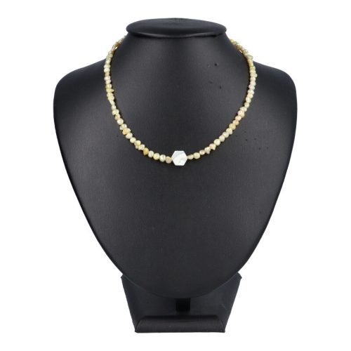 Potátó, színezett, citromsárga színű tenyésztett gyöngy nyaklánc, méhsejt gyöngyházzal 40 cm