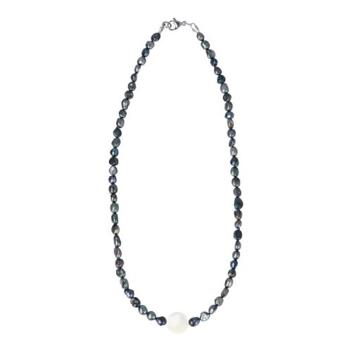 Potátó, színezett, zöldesszürke színű tenyésztett gyöngy nyaklánc, kerek gyöngyházzal 